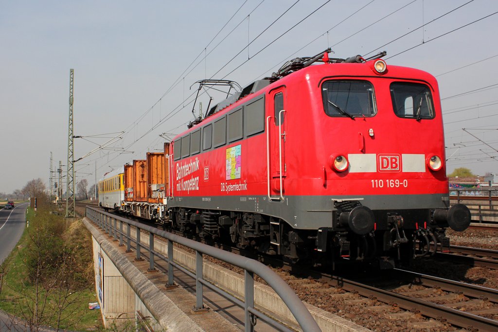 110 169-0 der DB Systemtechnik Minden mit Messzug in Porz Wahn am 27.03.2012