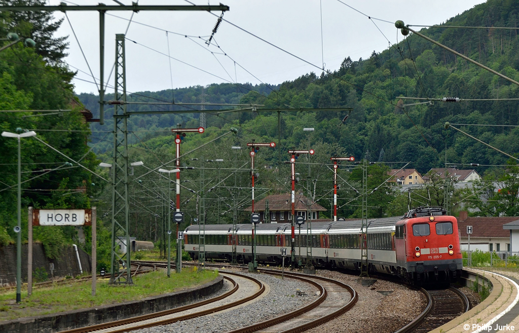 115 205-7 mit dem IC 280 nach Stuttgart am 24.06.2012 in Horb.
