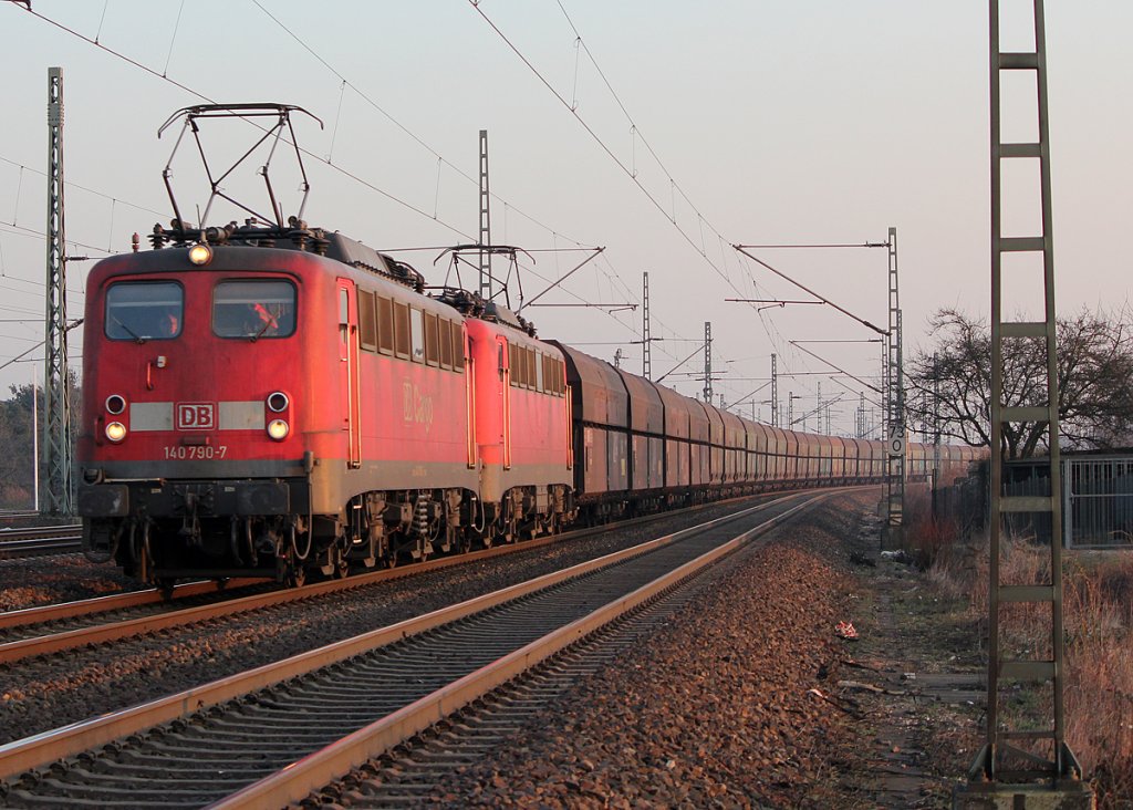 140 790-7 mit Kohlenzug am 04.03.2011 hinter Porz Wahn 