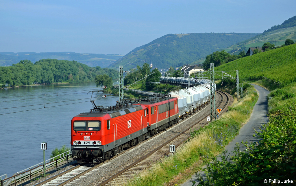 143 204-6 und 155 196-9 mit dem DGS 99652 von Oberhausen nach N�rnberg am 14.07.2013 bei Lorch.
