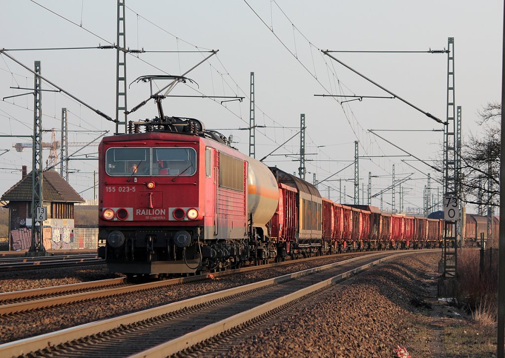 155 023-5 mit gem Gz hinter Porz Wahn am 08.03.2011