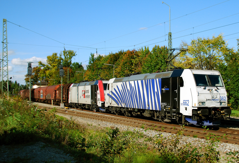 185 662 + 185 664, aufgenommen am 29.09.12, in A�ling.