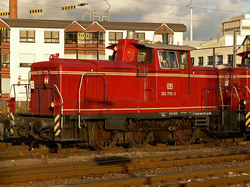 260 770-3 der EfW, abgestellt am Bf. Neuwied (Nov.09)