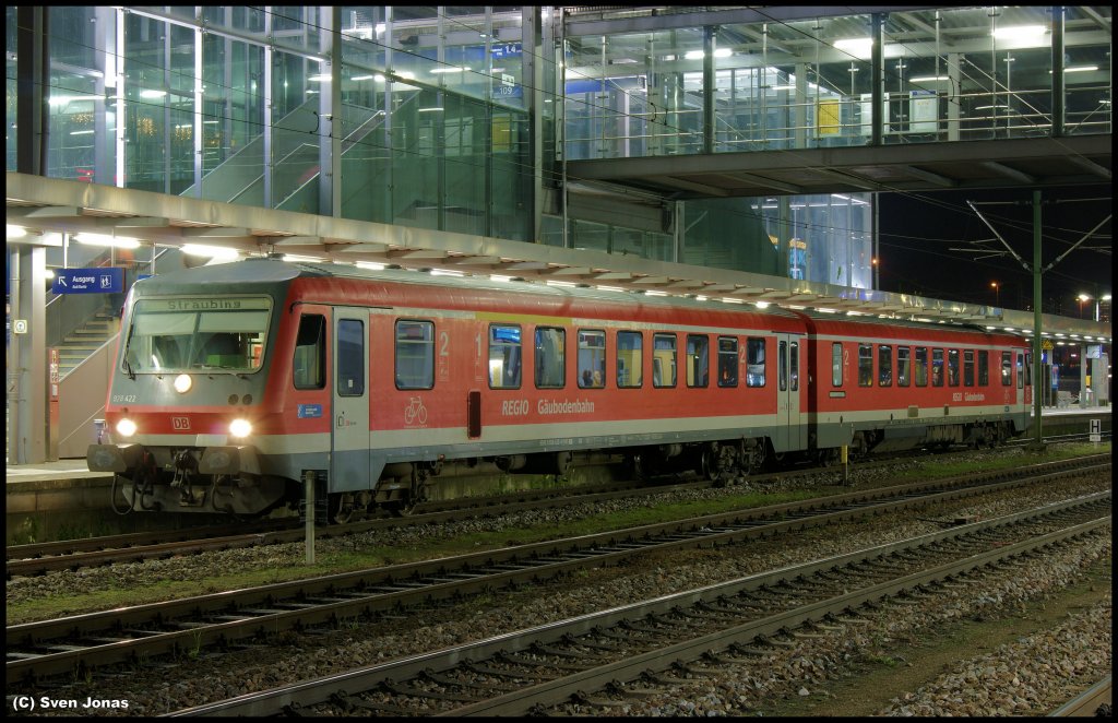  
928 422-4 (DB Regio) in Regensburg-Hbf am 3.12.2012.