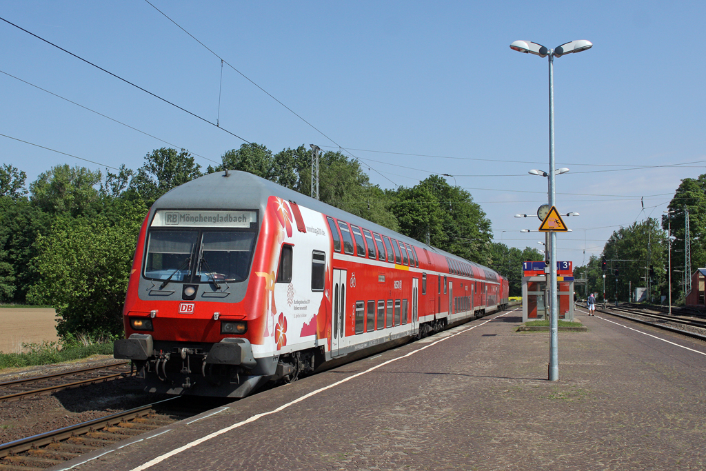 Der BUGA Steuerwagen auf der RB nach M�nchengladbach in Rommerskirchen am 02,05,2011