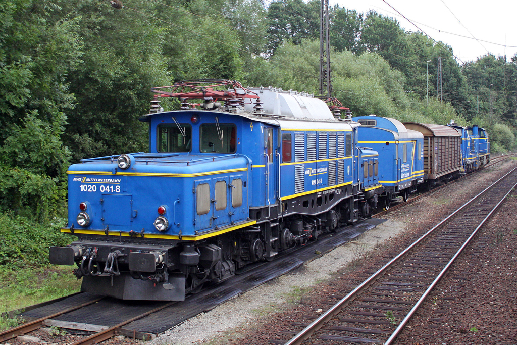 Die 1020 041-8 (194 103-8) der MWB in Laufach am 23,08,10