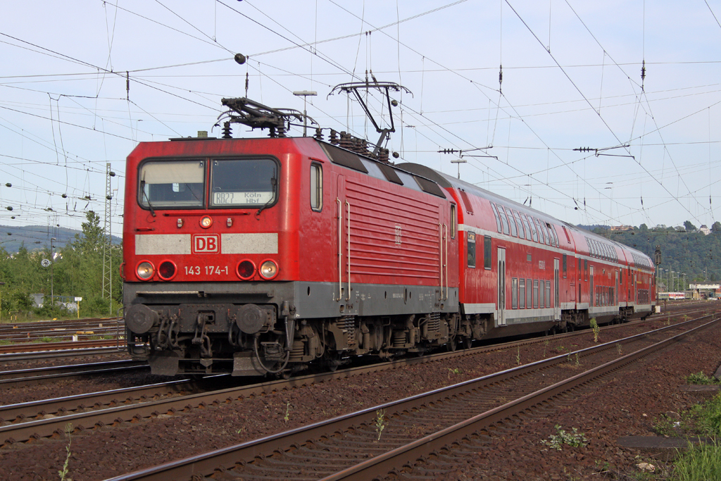 Die 143 174-1 in Koblenz L�tzel am 08,05,11