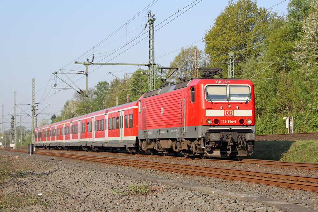 Die 143 614-6 in Wuppertal Vohwinkel am 20,04,11