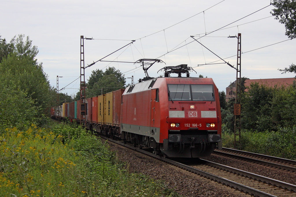 Die 152 166-5 in Hannover Limmer am 16,08,11