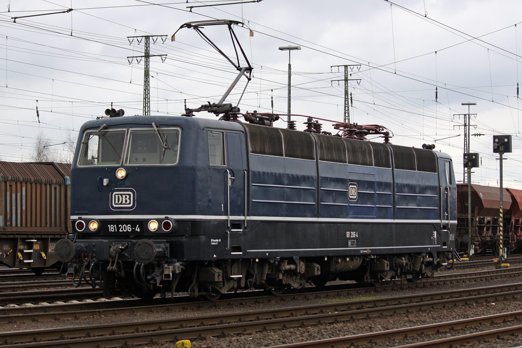 Die 181 206-4 bei der Lokparade in Koblenz-L�tzel am 03,04,10