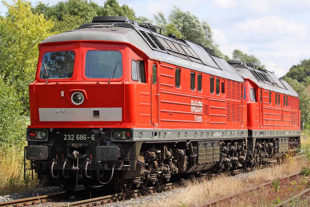 Die 232 686-6 und 232 533-8 auf dem weg ins Rheinkalk Werk W�lfrath am 17,07,09