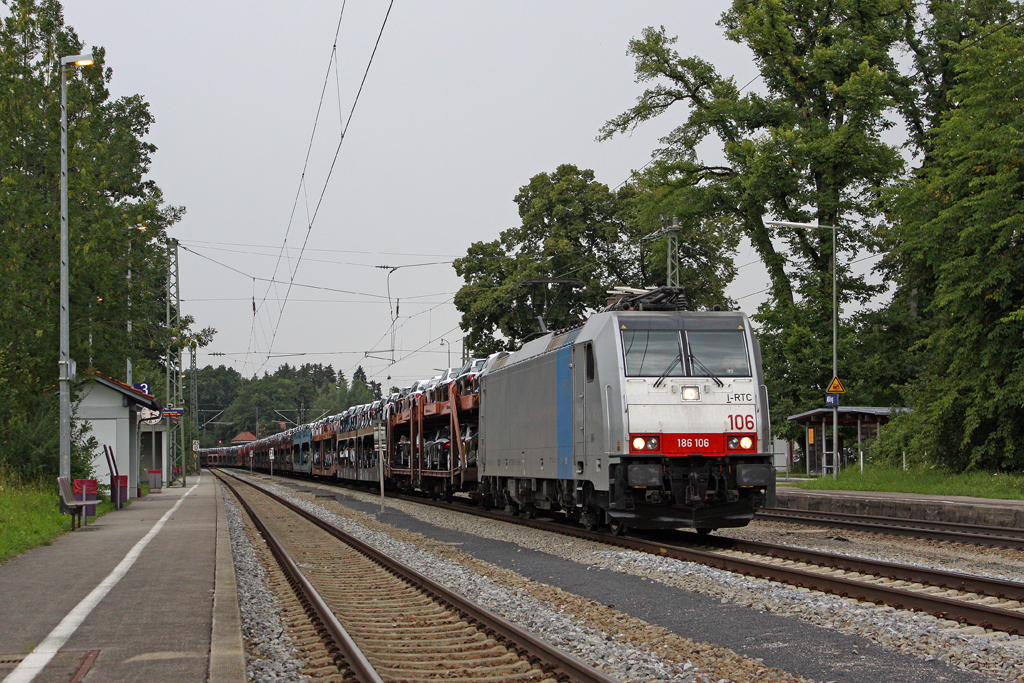 Die Lokomotion 186 106 in A�ling (Oberbay) am 29,07,11
