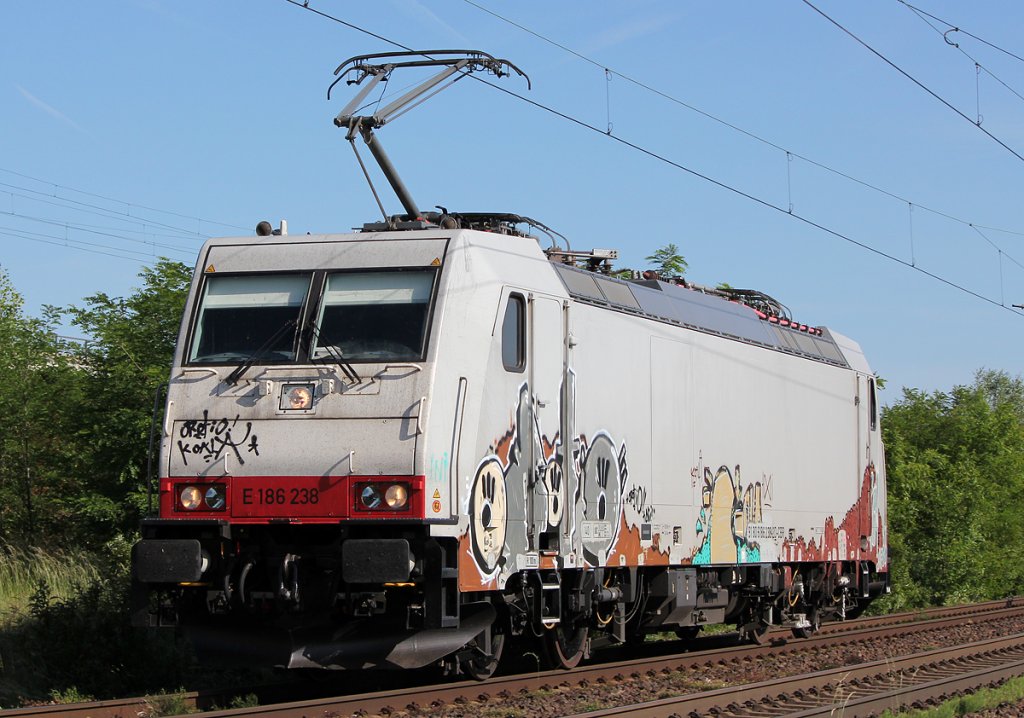 E186 238 Lz in Porz Wahn am 23.05.2011 