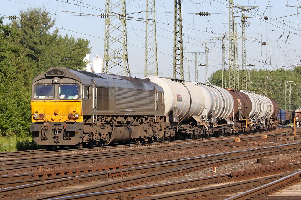 Eine Class 66 der DLC in Gremberg am 04,06,10