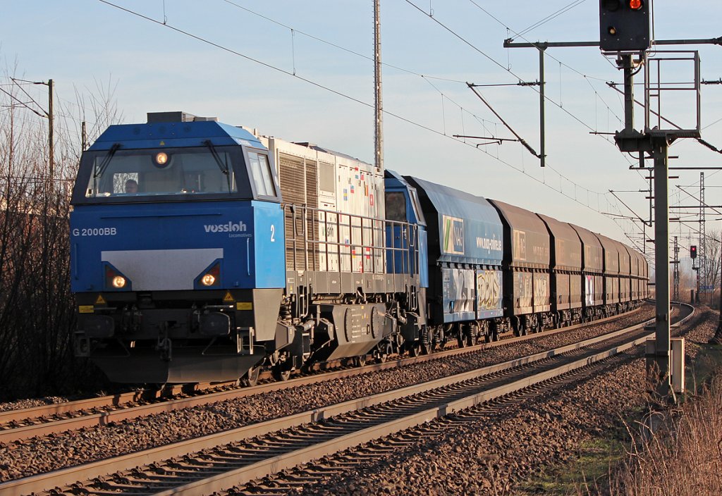 Eine Vossloh G2000BB am NIAG Ganzzug in Porz Wahn am 09.02.2011