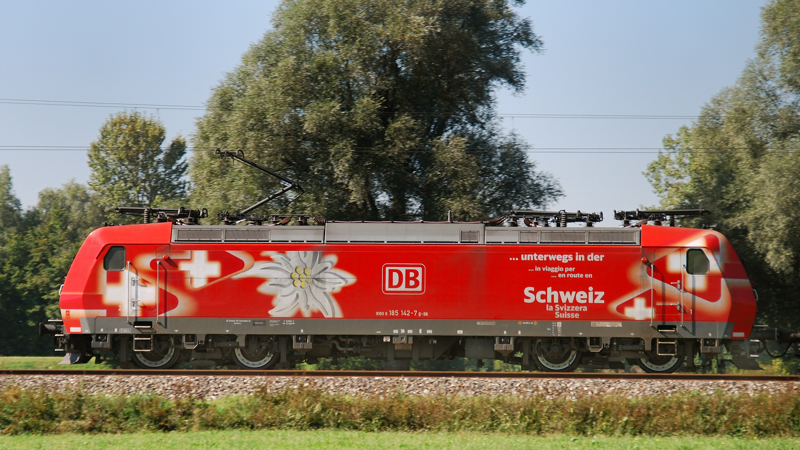 Portrait 185 142-7, Schweiz, aufgenommen am 08.09.12, bei Mindelaltheim.