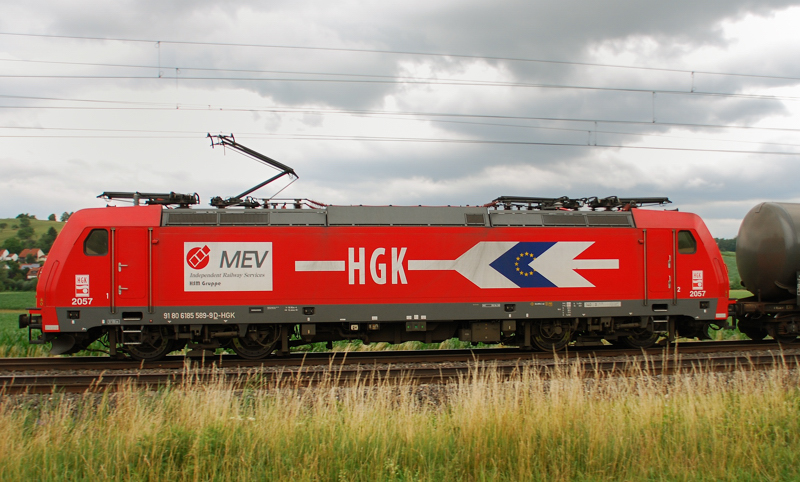 Portrait 185 589-9, HGK, aufgenommen am 07.07.12, bei Treuchtlingen.