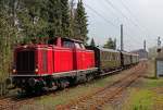 212 007-5 mit dem Pendelzug BO-Dahlhausen  Bochum Hbf kurz vor Essen Horst am 14.02.2012