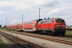 218 465 am 02.08.2010 im Bahnhof von M�hldorf.