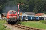 Die 225 071-0 und 225 809-3 in T��ling am 04,08,10