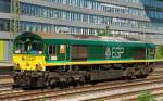 266 005-8, EPG, aufgenommen am 16.06.12, bei einer Solodurchfahrt durch den Heimeranplatz.