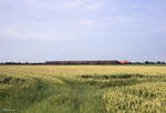 275 820-9 mit dem DGS 69329 (Westerland(Sylt) - Niebüll) am 07.07.2017 bei Klanxbüll.

