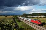 In H�gelheim konnte die 101 097 mit ihrem EC nach Freinburg fotografiert werden.