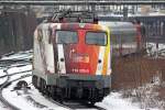 Die 110 329-0 am Ende des IC 2862 in Wuppertal Elberfeld am 28,01,10