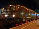 E42 151 mit einem Sonderzug britischer Eisenbahnfreunde, die nach einer G�terstrecken Tour an Rhein und Ruhr wieder in K�ln Hbf angekommen sind am 09.10.2010