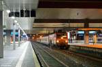 143 823-3 mit der S6 (Köln-Worringen - Essen Hbf) am 13.12.2014 in Düsseldorf Hbf.