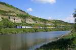 193 853-9 mit Kisten am 24.04.2014 bei Himmelstadt.