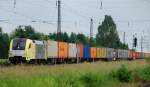 ES 64 U2-006, aufgenommen am 10.06.10, bei der Durchfahrt durch Gersthofen.