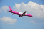 Datum: 04.06.2016  Uhrzeit: 12:00  Von: KEF - Reykjavik  Nach: SXF - Berlin (Schönefeld)  Flugnummer: WW720  Flugzeug: Airbus A321-211  Registration: TF-KID  Airline: WOW air  Aufnahmeort: