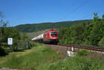 1016 019-2 mit einem Kesselzug am 27.05.2017 bei Osterspai.
