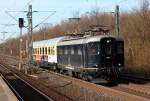 10008 der CBB mit einem HKX Wagen am Haken in K�ln Stammheim am 01.04.2013